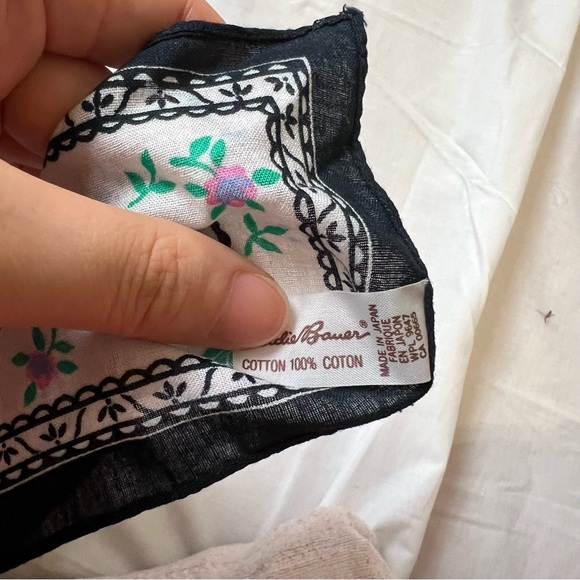 Eddie Bauer cotton. Bandana - Picture 2 of 4